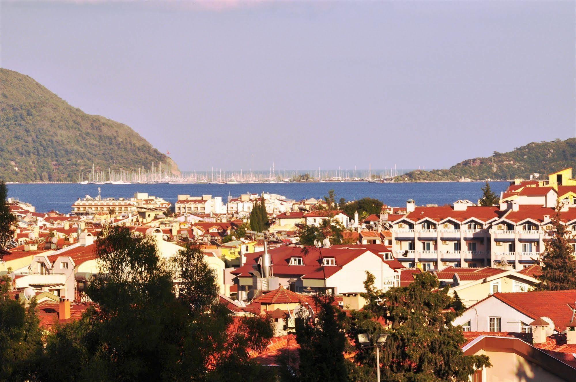 Mustis Royal Plaza Hotel Marmaris Exterior photo