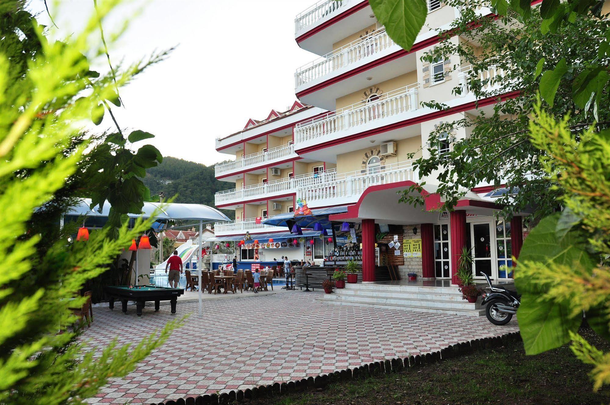 Mustis Royal Plaza Hotel Marmaris Exterior photo